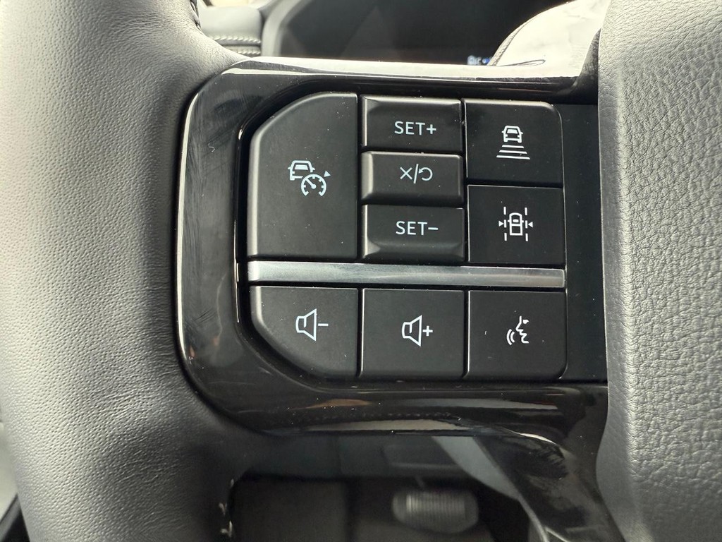 Ford F-150 Lightning Vehicle Full-screen Gallery Image 6