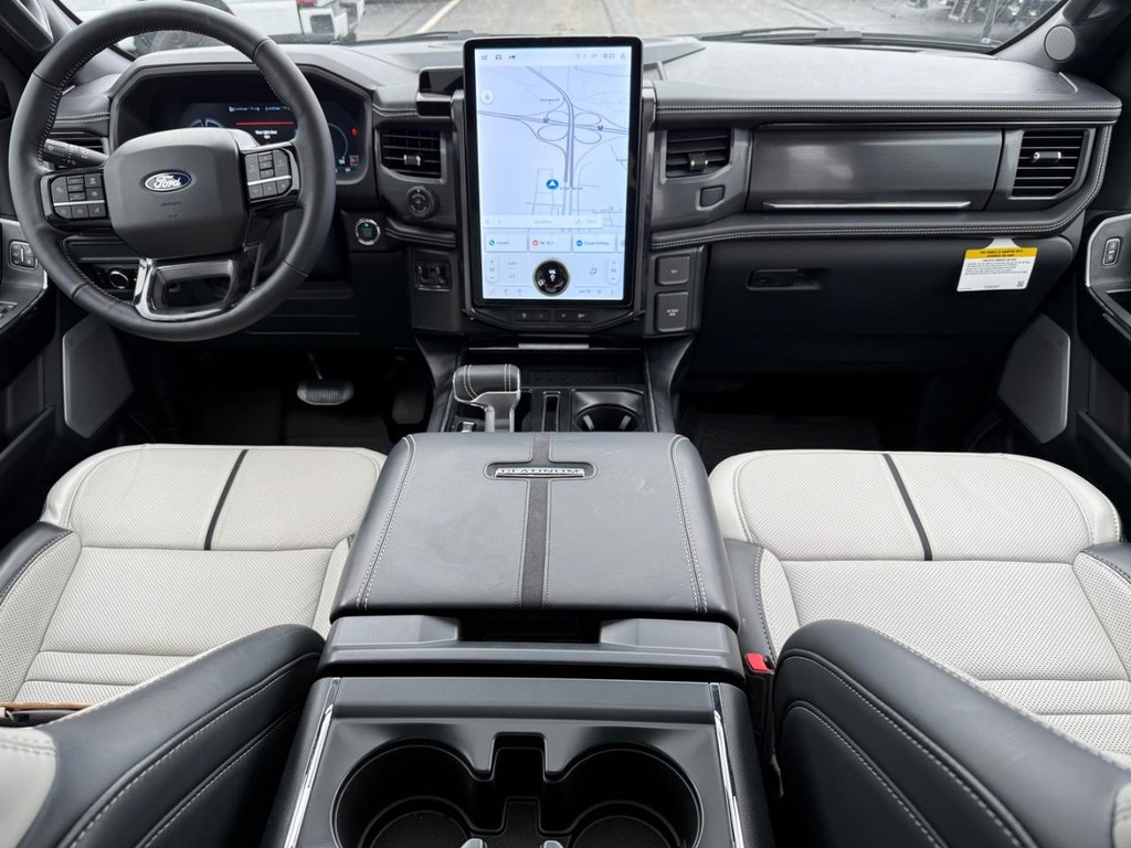 Ford F-150 Lightning Vehicle Full-screen Gallery Image 13