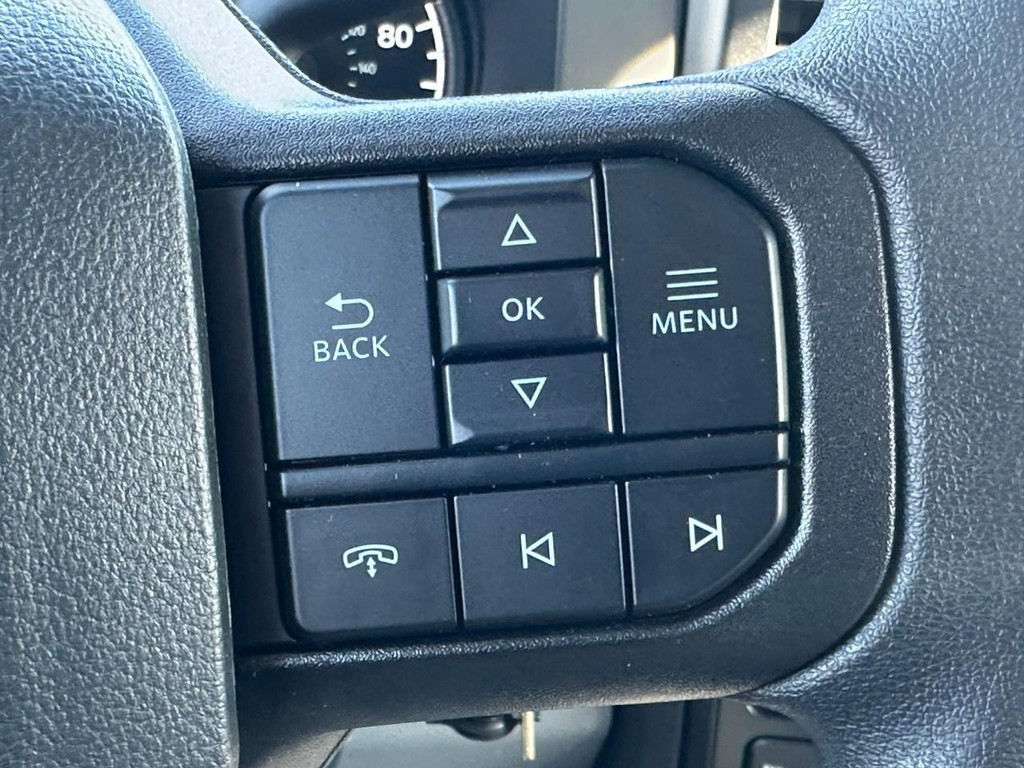 Ford Super Duty F-450 DRW Vehicle Full-screen Gallery Image 9