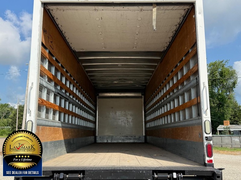 Ford Super Duty F-750 Straight Frame Vehicle Full-screen Gallery Image 6