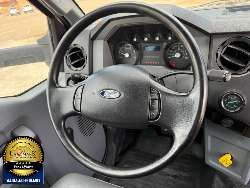 Ford Super Duty F-750 Straight Frame Vehicle Full-screen Gallery Image 14