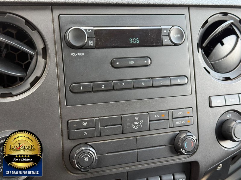 Ford Super Duty F-750 Straight Frame Vehicle Full-screen Gallery Image 18