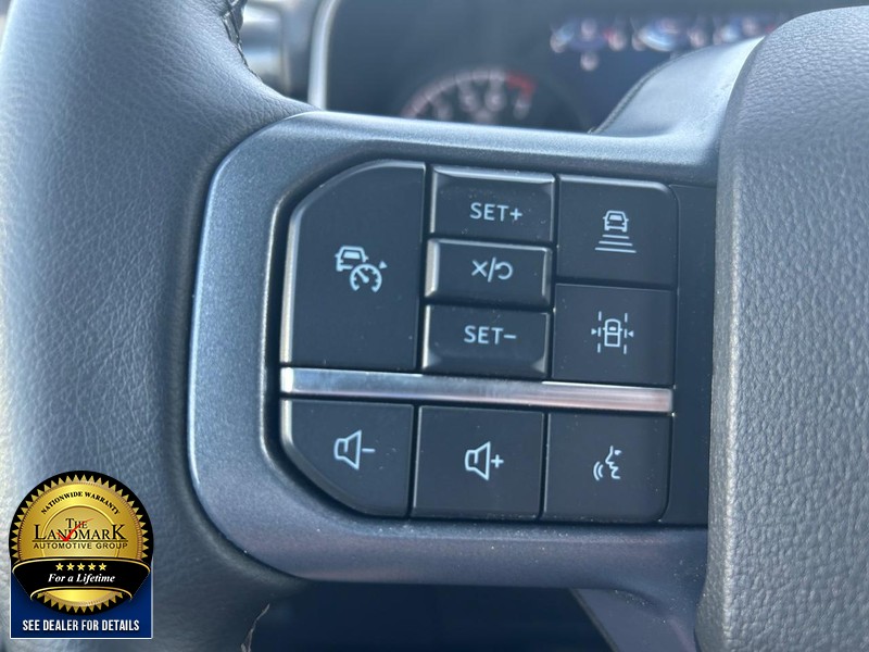 Ford F-150 Vehicle Full-screen Gallery Image 10