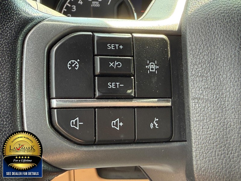 Ford F-150 Vehicle Full-screen Gallery Image 13