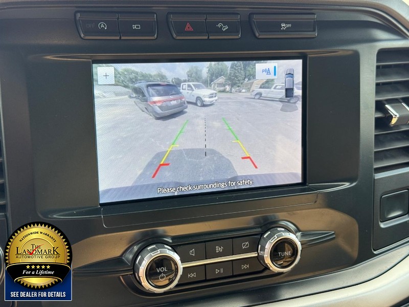 Ford F-150 Vehicle Full-screen Gallery Image 17