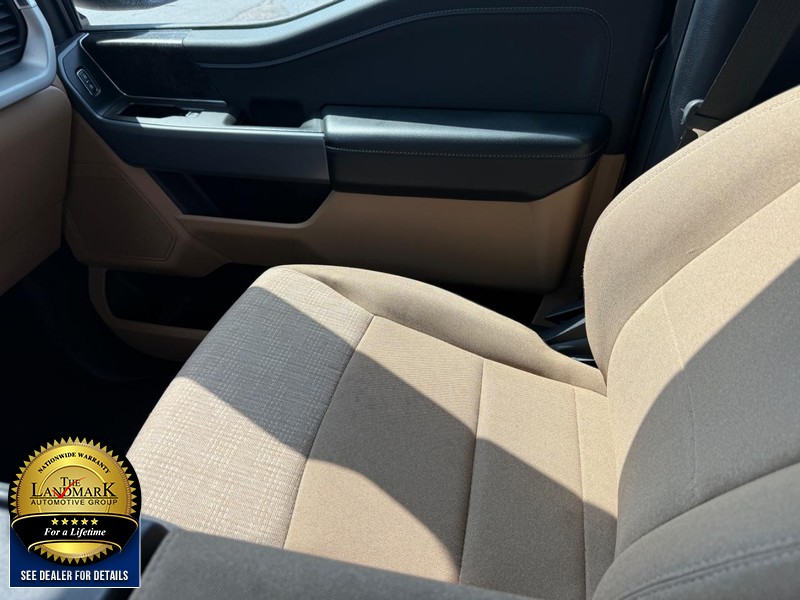 Ford F-150 Vehicle Full-screen Gallery Image 21