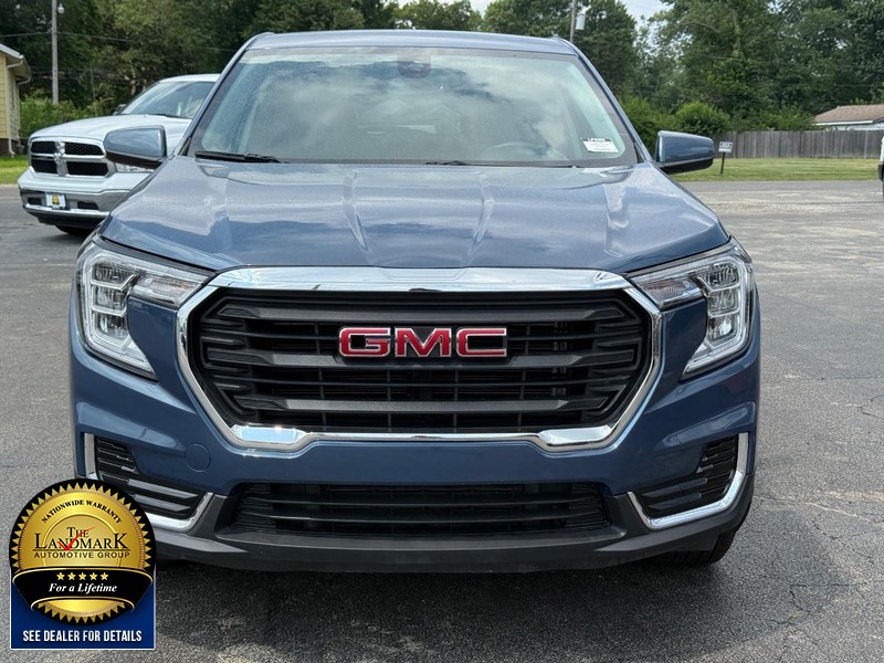 GMC Terrain Vehicle Full-screen Gallery Image 09