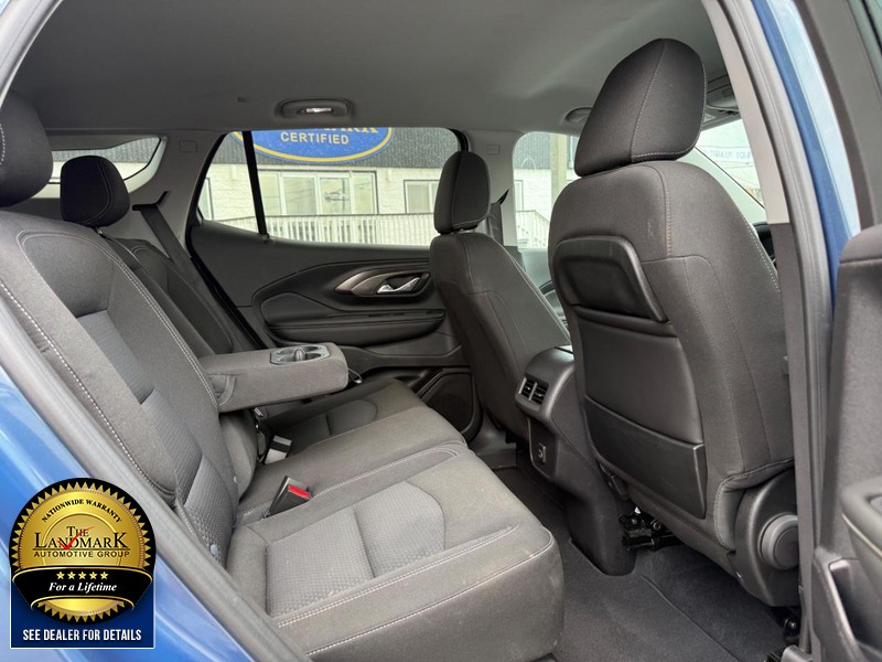 GMC Terrain Vehicle Full-screen Gallery Image 10