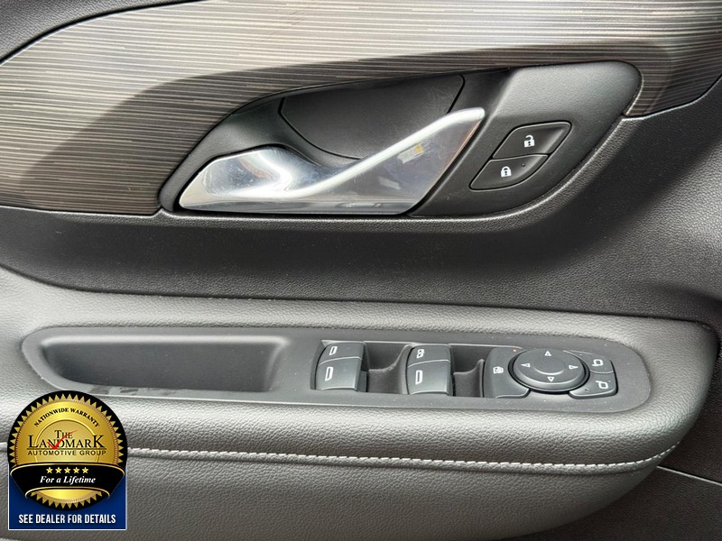 GMC Terrain Vehicle Full-screen Gallery Image 22