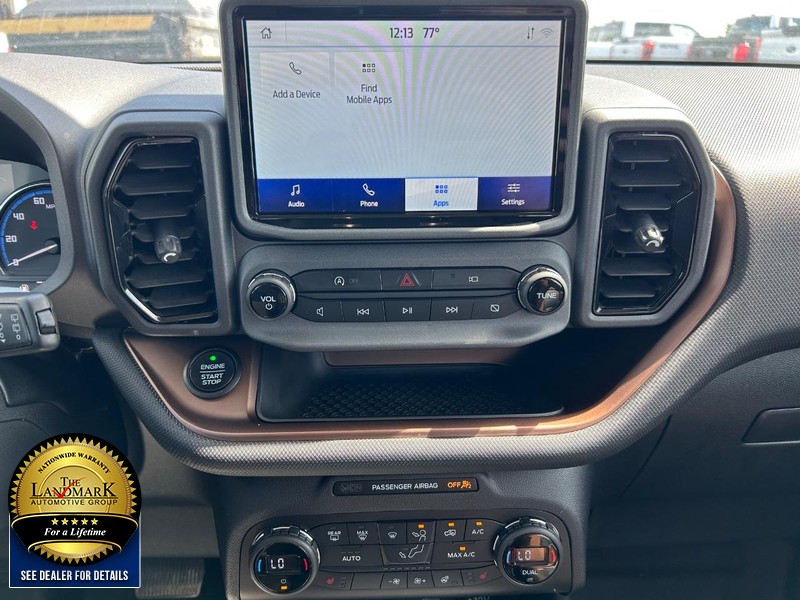 Ford Bronco Sport Vehicle Full-screen Gallery Image 17