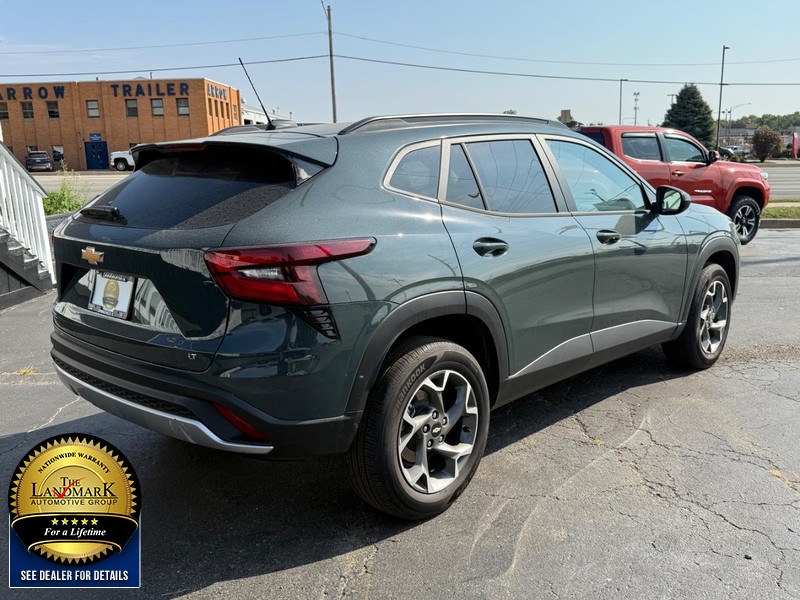 Chevrolet Trax Vehicle Full-screen Gallery Image 03