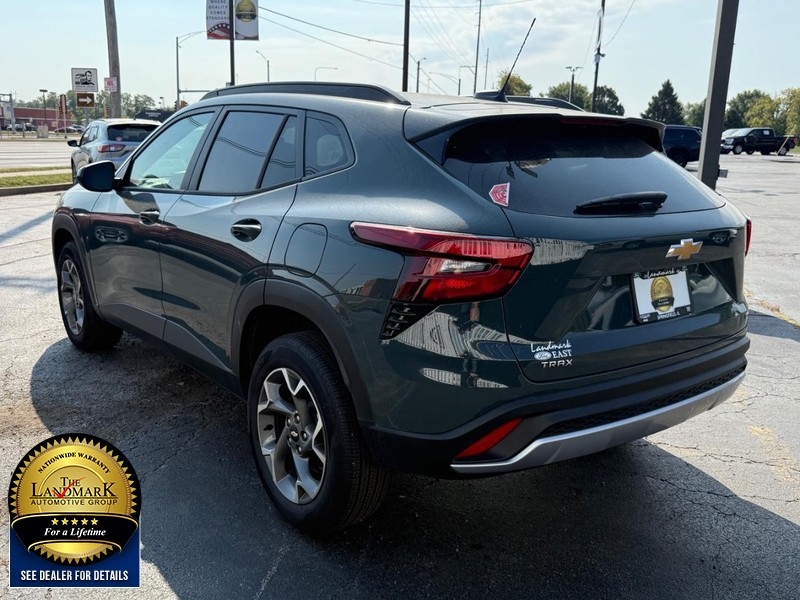 Chevrolet Trax Vehicle Full-screen Gallery Image 06