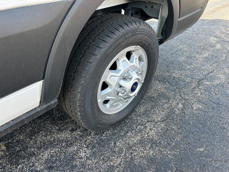 Ford Transit Cargo Van Vehicle Full-screen Gallery Image 14