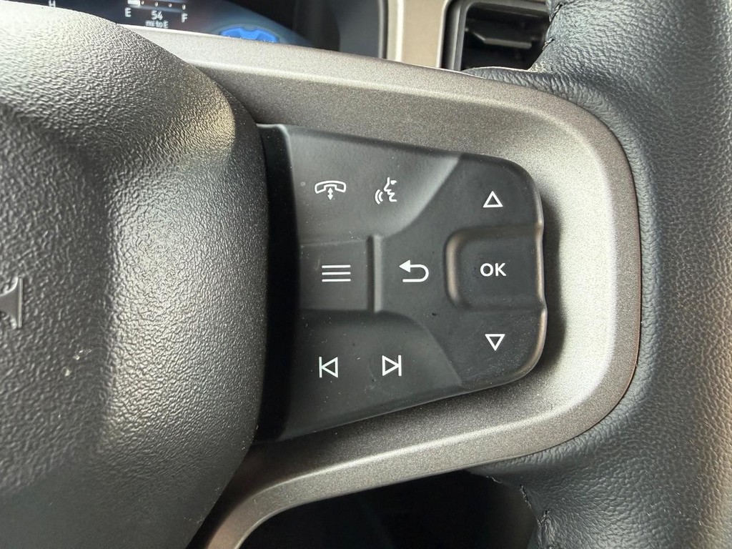 Ford Bronco Vehicle Full-screen Gallery Image 11