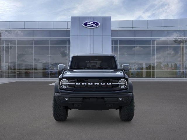 Ford Bronco Vehicle Full-screen Gallery Image 6