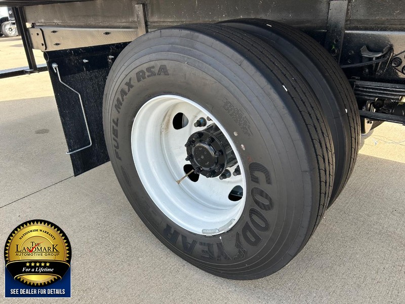 Ford F-750 Straight Frame Gas Vehicle Full-screen Gallery Image 12