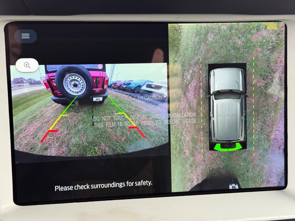 Ford Bronco Vehicle Full-screen Gallery Image 8