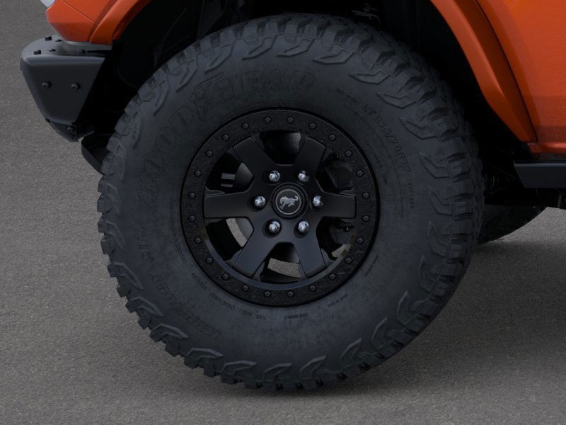 Ford Bronco Vehicle Full-screen Gallery Image 21