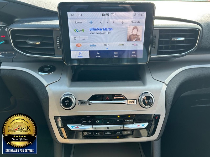 Ford Explorer Vehicle Full-screen Gallery Image 19