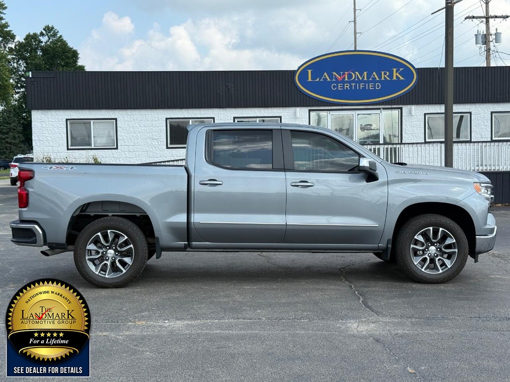 Chevrolet Silverado 1500 Vehicle Full-screen Gallery Image 4