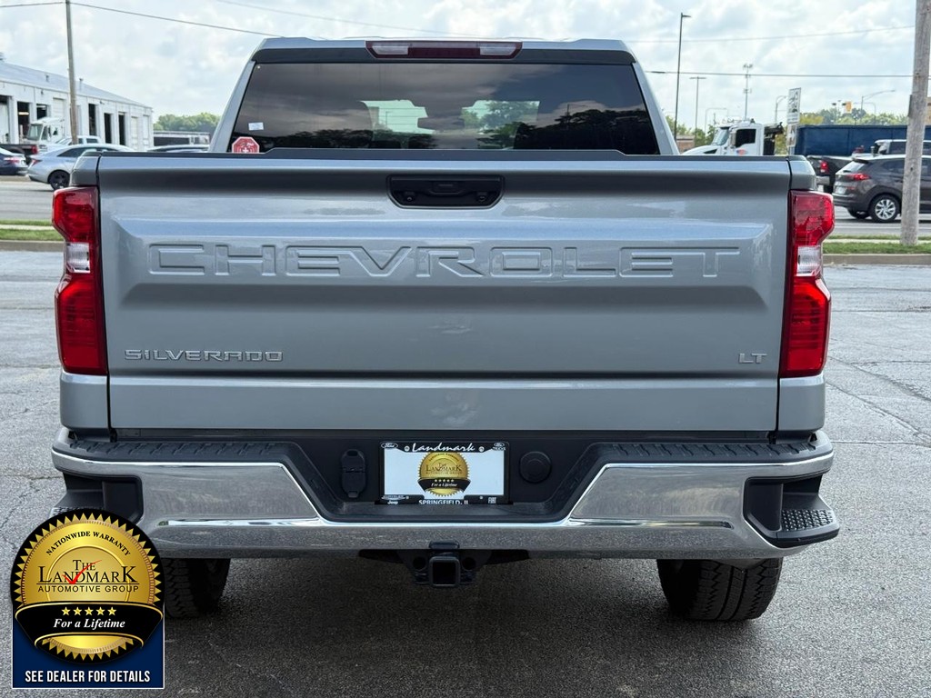 Chevrolet Silverado 1500 Vehicle Full-screen Gallery Image 6
