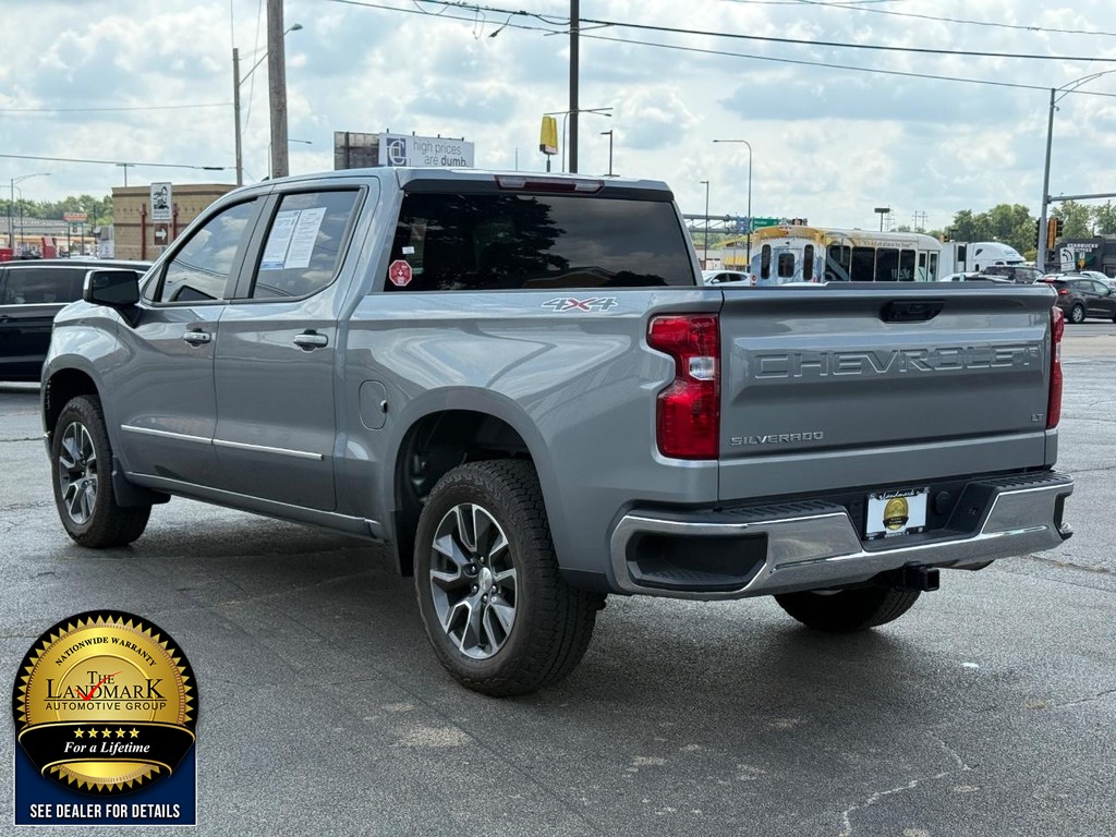 Chevrolet Silverado 1500 Vehicle Full-screen Gallery Image 7