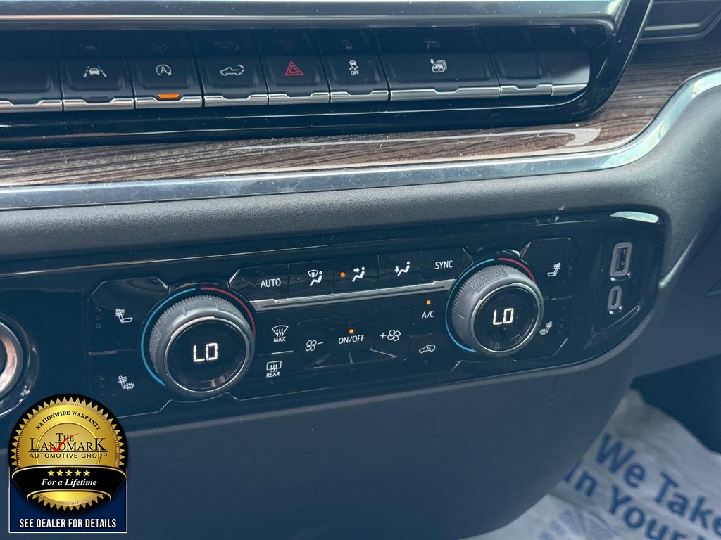 Chevrolet Silverado 1500 Vehicle Full-screen Gallery Image 23