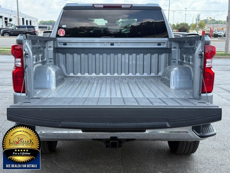 Chevrolet Silverado 1500 Vehicle Full-screen Gallery Image 06