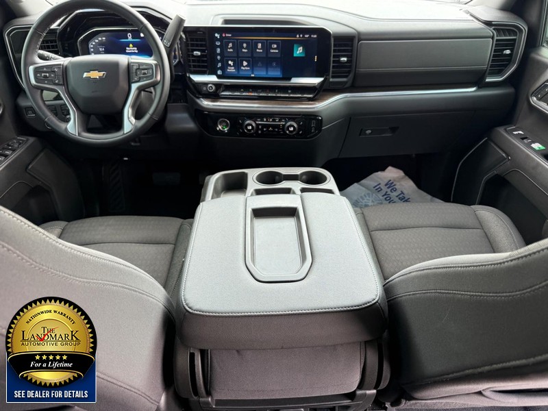 Chevrolet Silverado 1500 Vehicle Full-screen Gallery Image 11