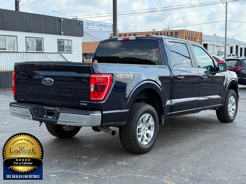Ford F-150 Vehicle Full-screen Gallery Image 03