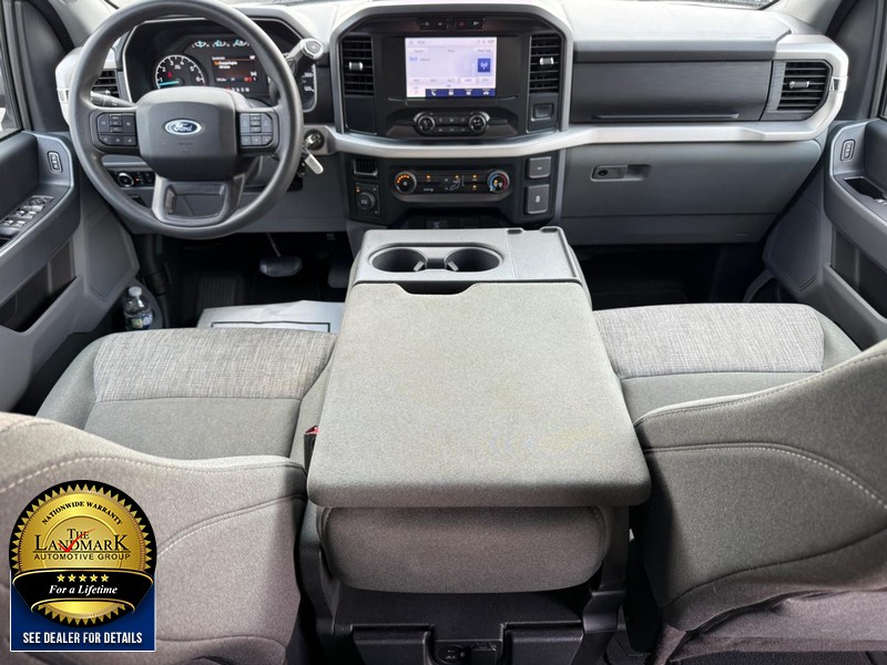 Ford F-150 Vehicle Full-screen Gallery Image 11