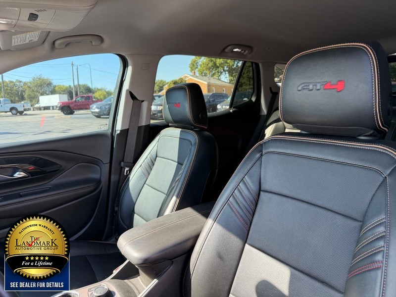 GMC Terrain Vehicle Full-screen Gallery Image 9