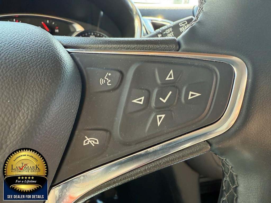 Chevrolet Equinox Vehicle Full-screen Gallery Image 10