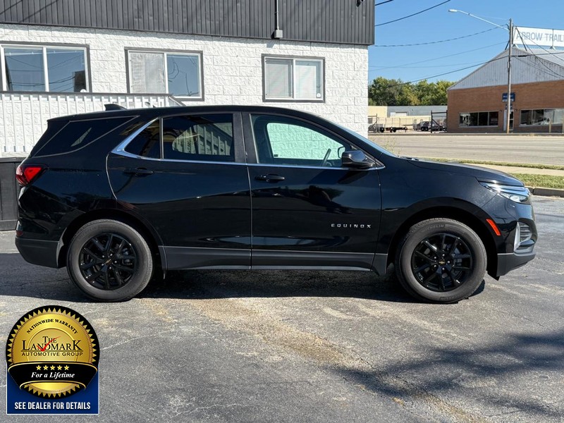 Chevrolet Equinox Vehicle Full-screen Gallery Image 02