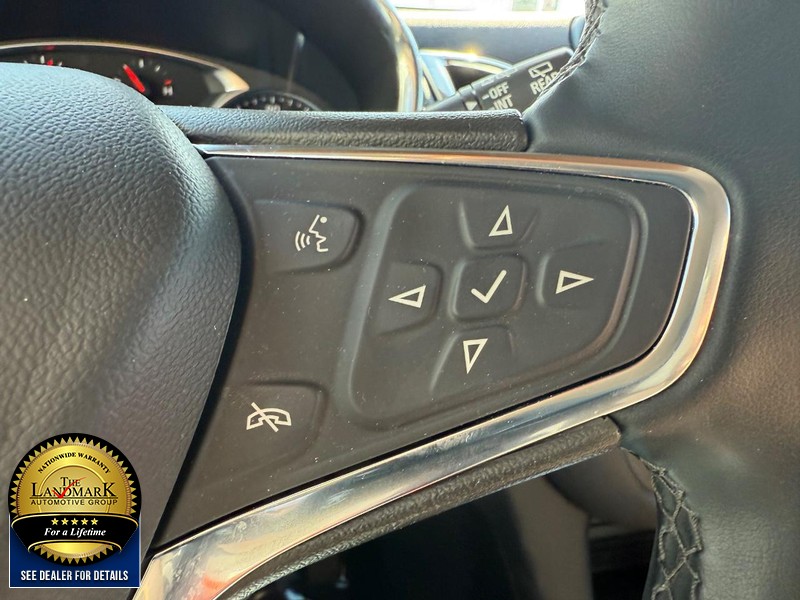 Chevrolet Equinox Vehicle Full-screen Gallery Image 11