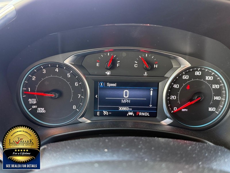 Chevrolet Equinox Vehicle Full-screen Gallery Image 12