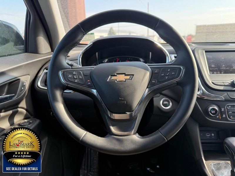 Chevrolet Equinox Vehicle Full-screen Gallery Image 17