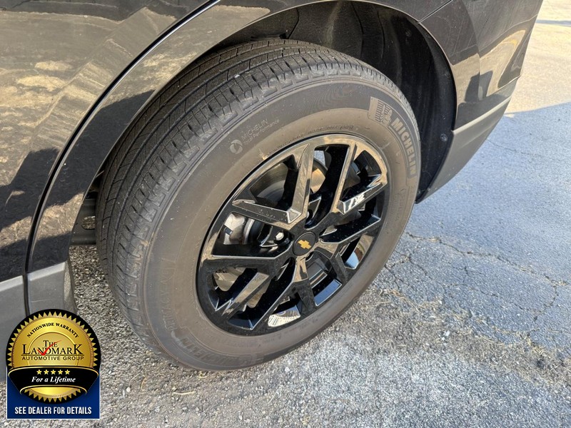 Chevrolet Equinox Vehicle Full-screen Gallery Image 20