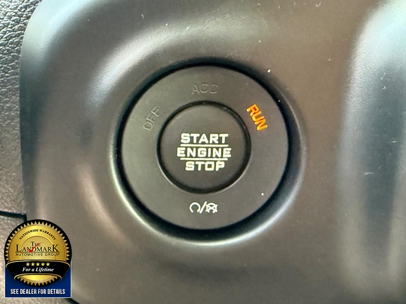 Jeep Wrangler Vehicle Full-screen Gallery Image 16