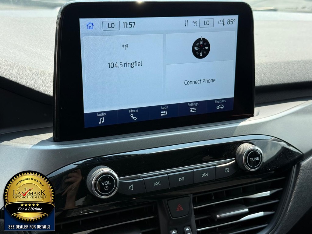 Ford Escape Vehicle Full-screen Gallery Image 17