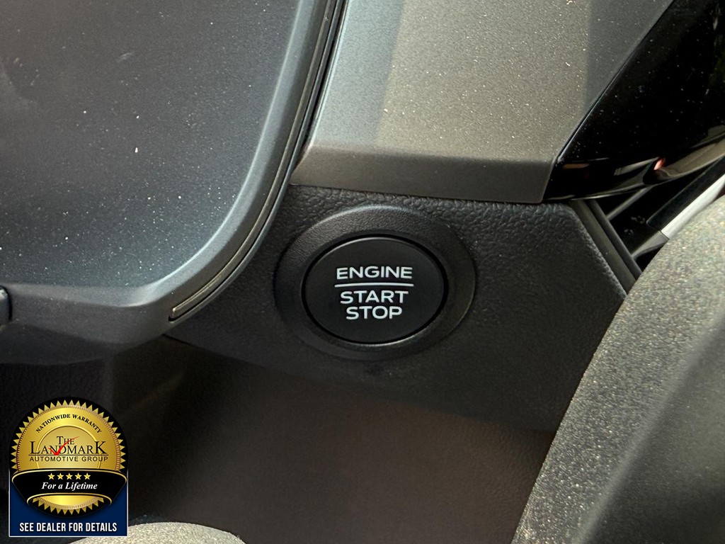 Ford Escape Vehicle Full-screen Gallery Image 23