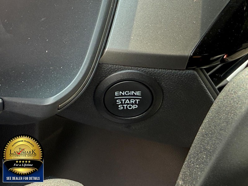 Ford Escape Vehicle Full-screen Gallery Image 15