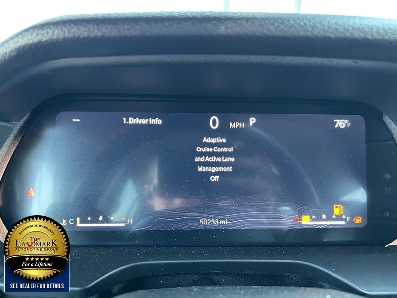 Jeep Grand Cherokee L Vehicle Full-screen Gallery Image 11