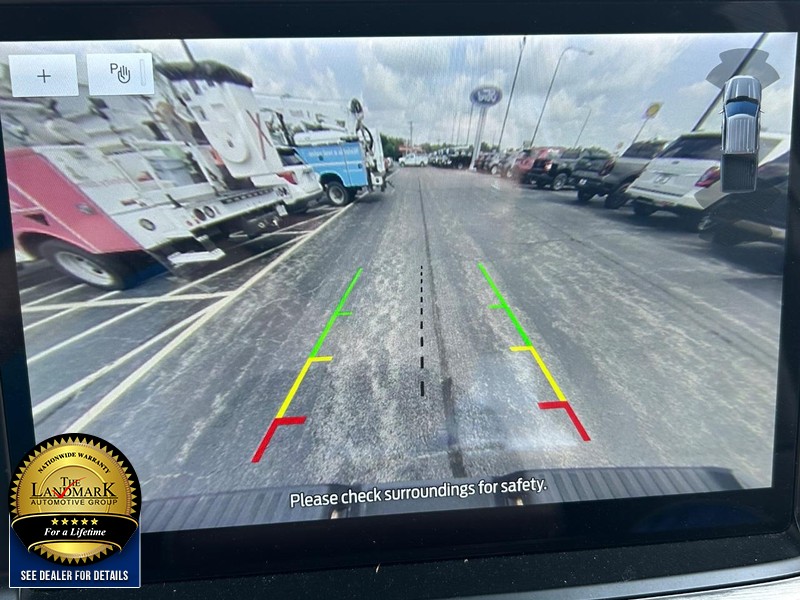 Ford F-150 Vehicle Full-screen Gallery Image 13