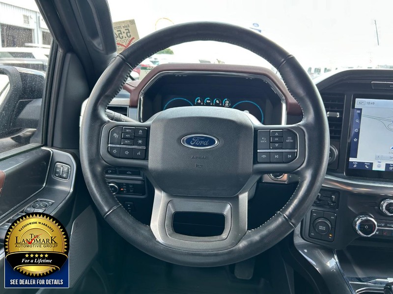 Ford F-150 Vehicle Full-screen Gallery Image 19