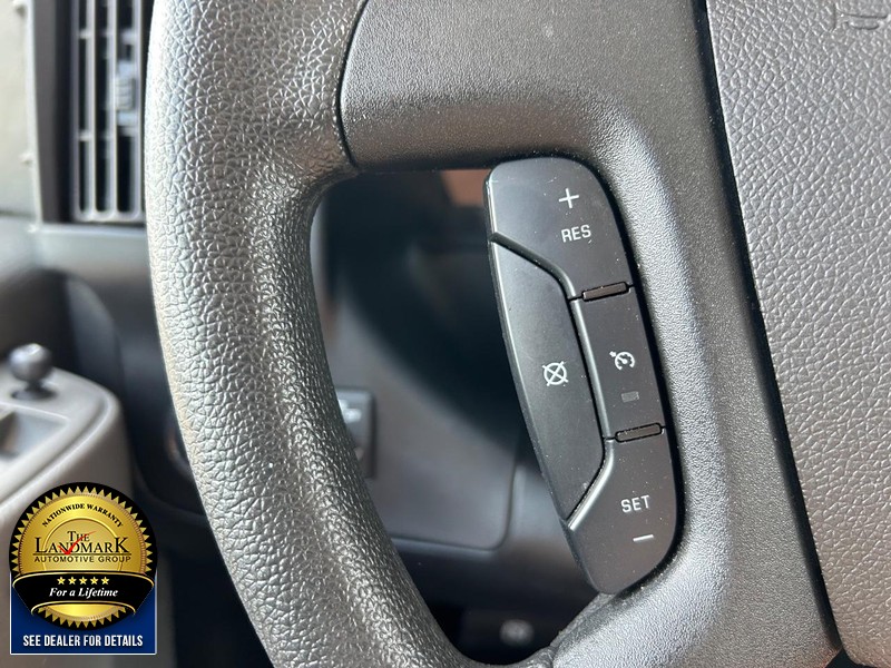 Chevrolet Express Cargo Van Vehicle Full-screen Gallery Image 10