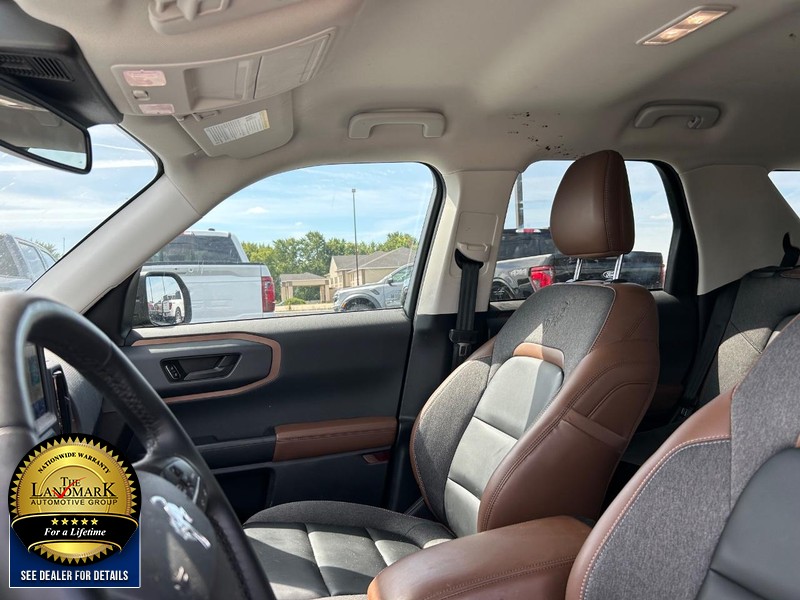 Ford Bronco Sport Vehicle Full-screen Gallery Image 9