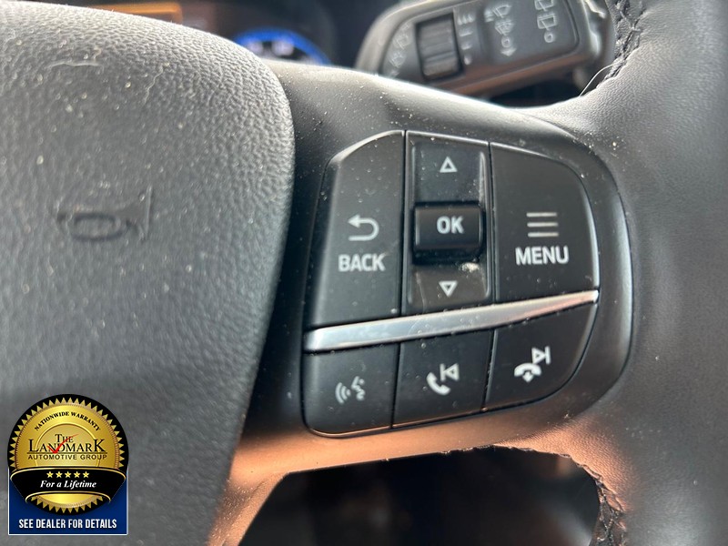 Ford Bronco Sport Vehicle Full-screen Gallery Image 11