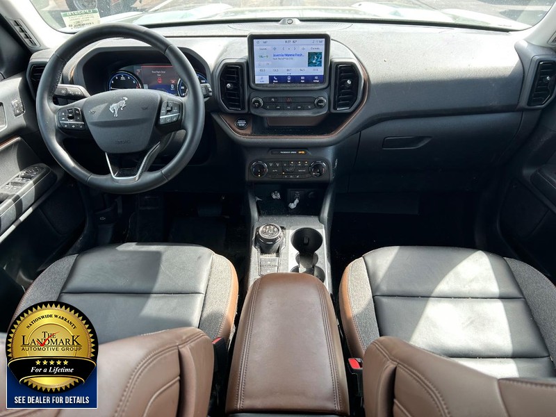 Ford Bronco Sport Vehicle Full-screen Gallery Image 17