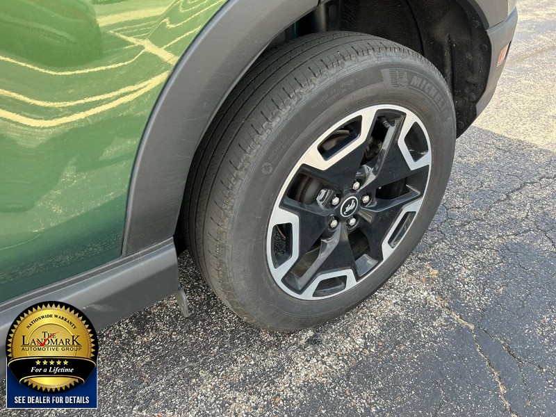 Ford Bronco Sport Vehicle Full-screen Gallery Image 21